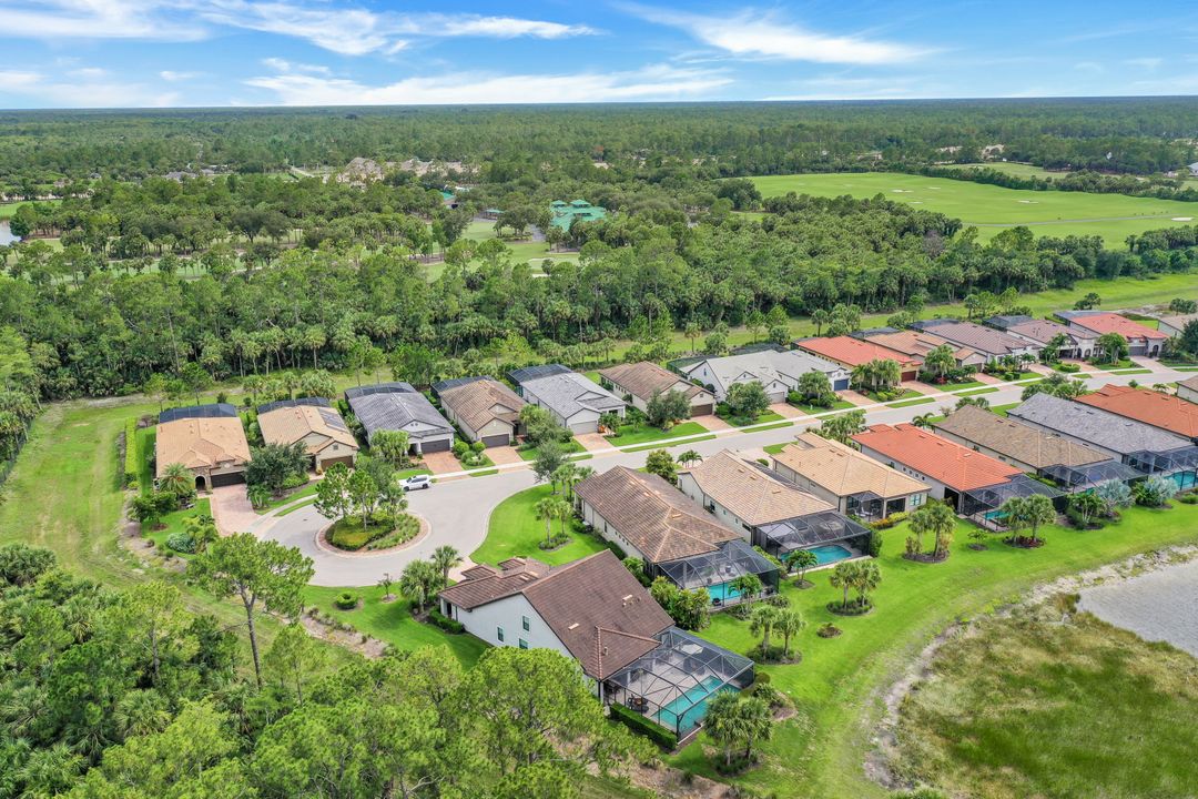9437 Whooping Crane Wy, Naples, FL 34120