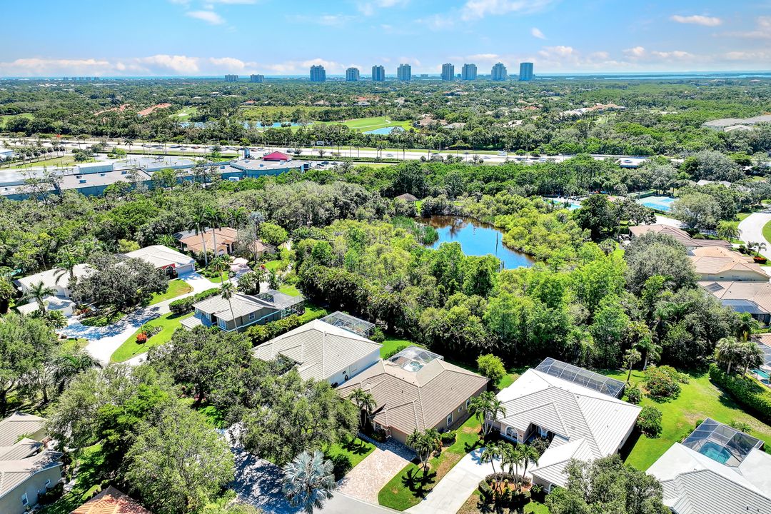 25740 Creekbend Dr, Bonita Springs, FL 34135