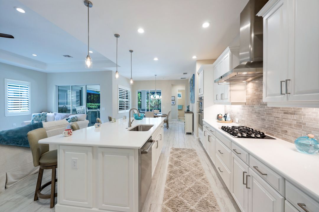 13749 Woodhaven Cir, Fort Myers, FL 33905