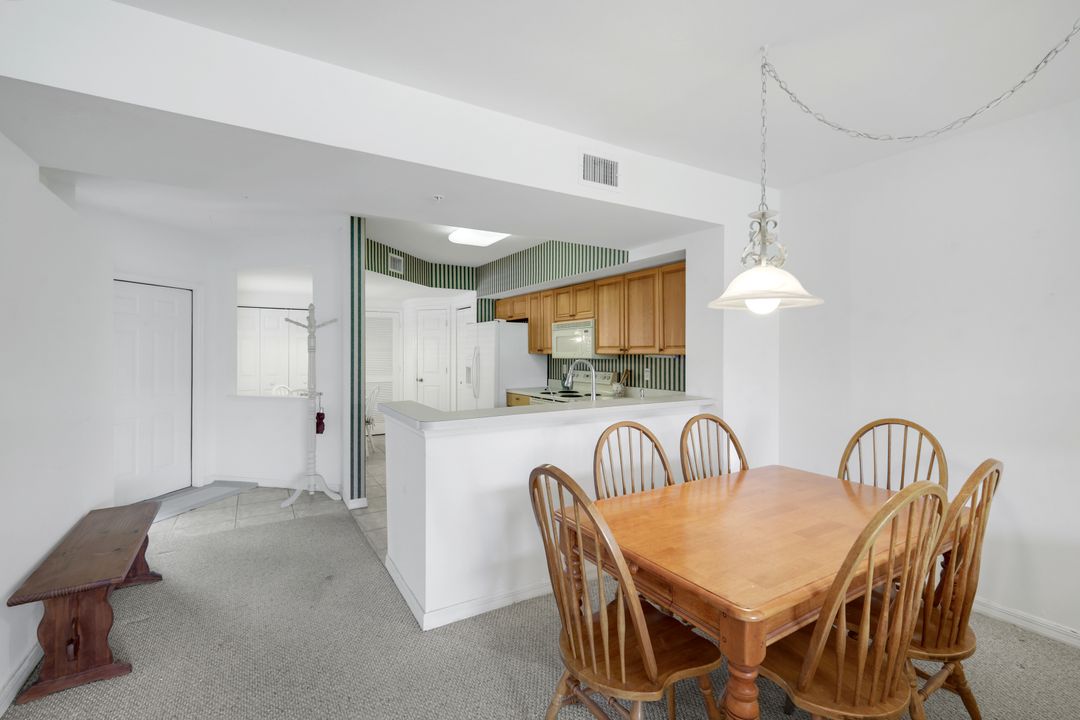 5015 Cedar Springs Dr #103, Naples, FL 34110