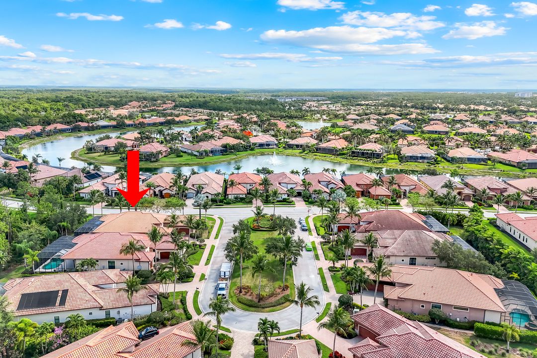 6419 Vivaldi Ct, Naples, FL 34113