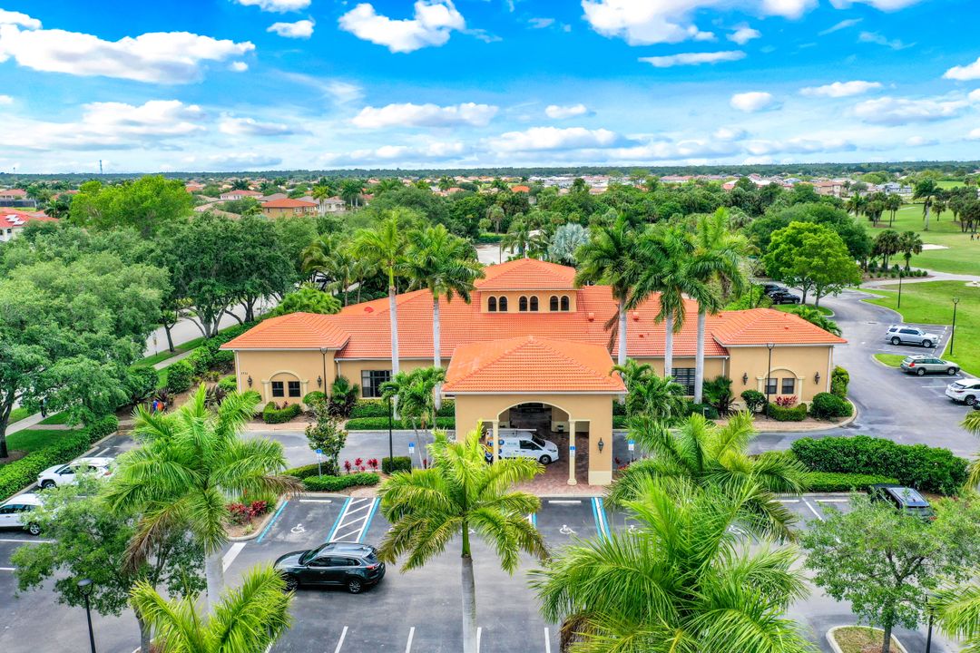 1574 Double Eagle Trail, Naples, FL 34120