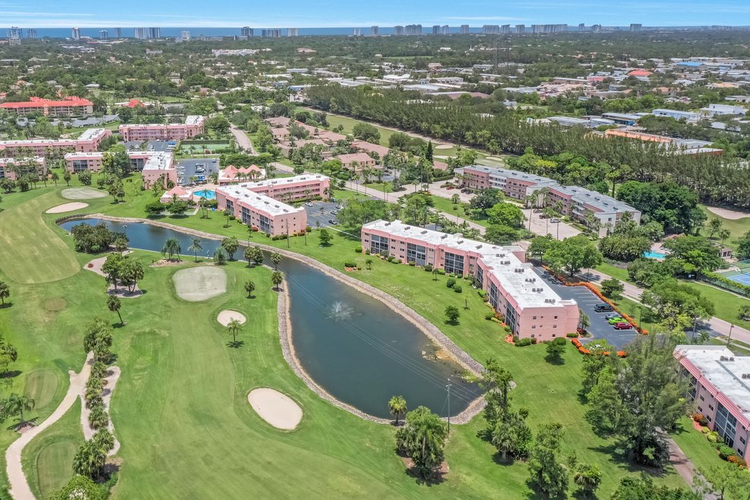 300 Forest Lakes Blvd #104, Naples, FL 34105