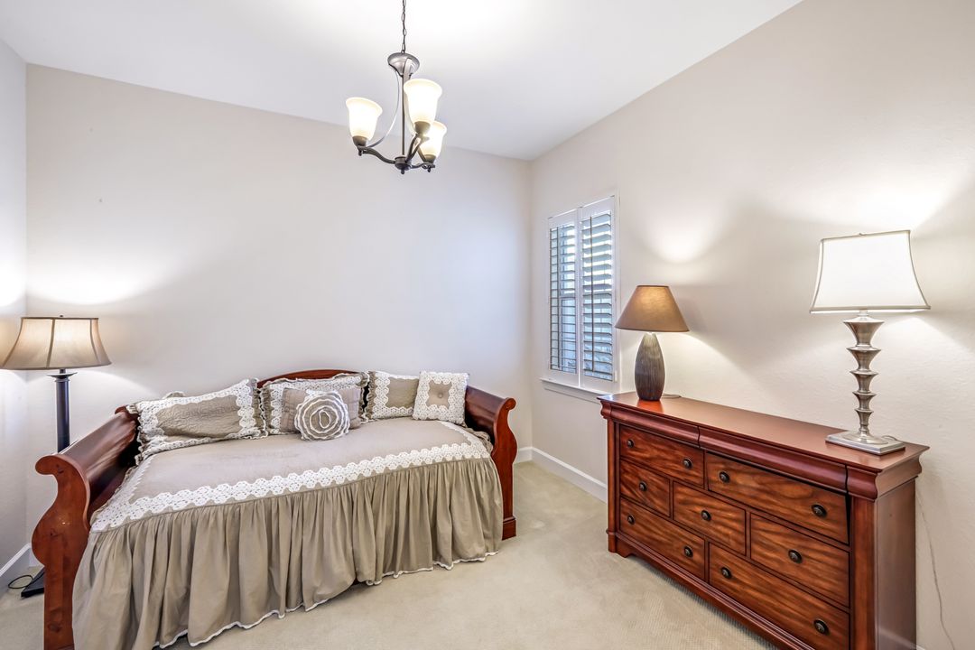 9537 Ironstone Terrace #201, Naples, FL 34120