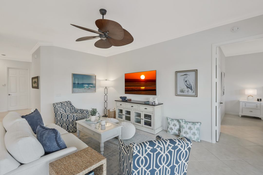 5095 Yacht Harbor Dr #203, Naples, FL 34112