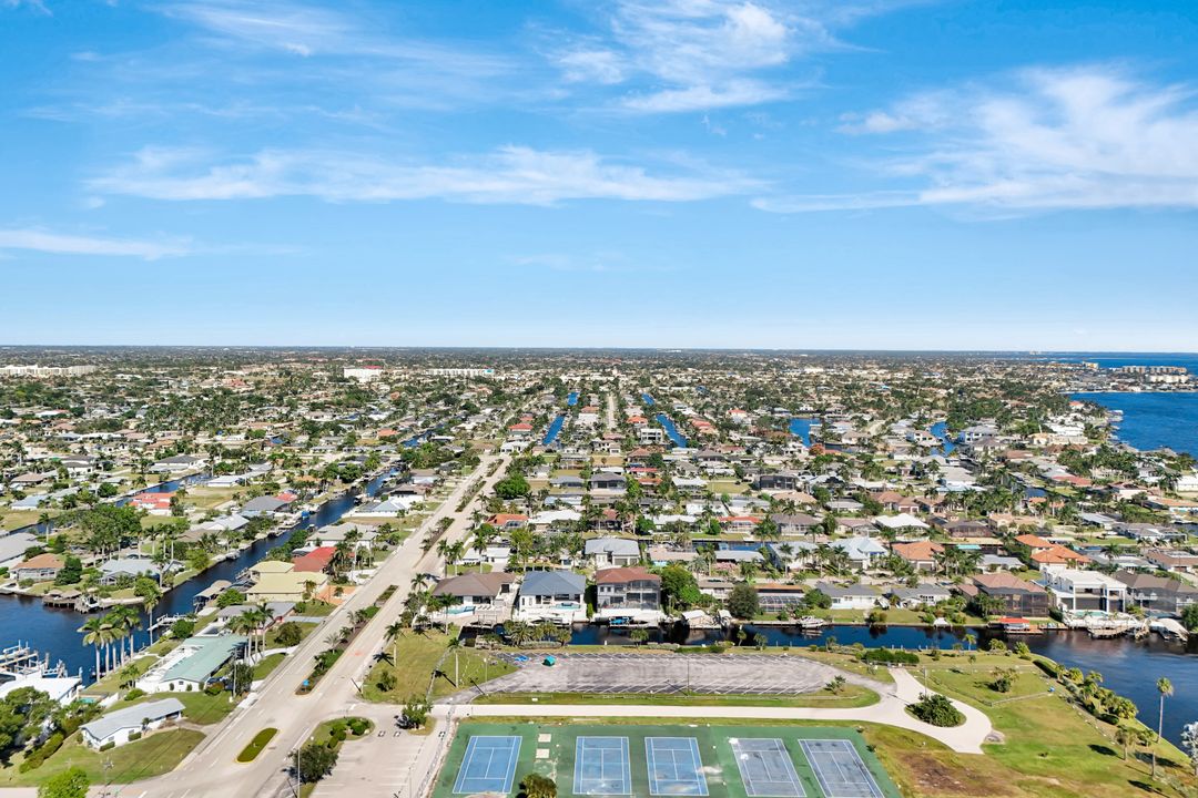 1110 Lenox Ct, Cape Coral, FL 33904