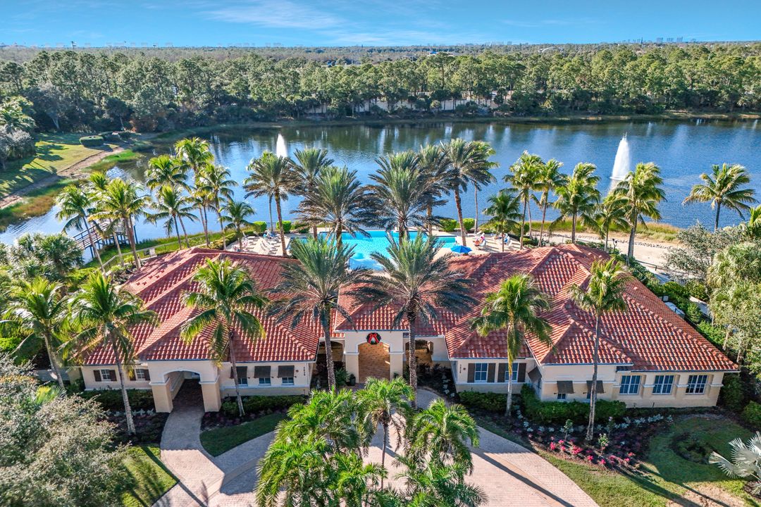 1619 Cayman Ct, Naples, FL 34119