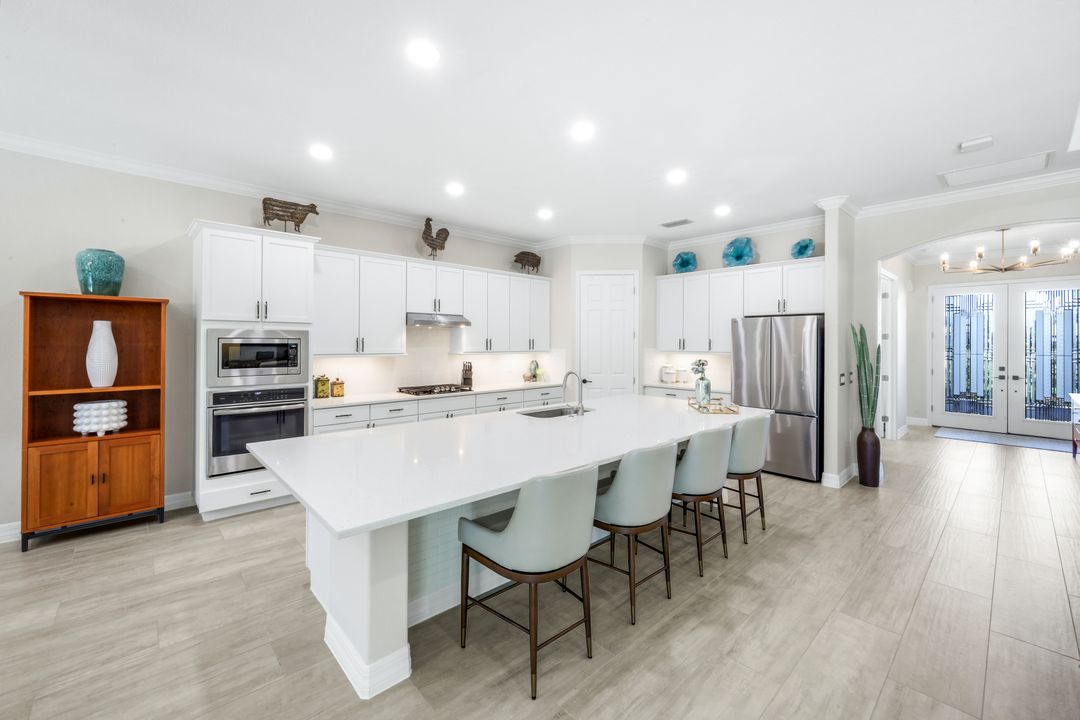 2302 Grenadines Way, Naples, FL