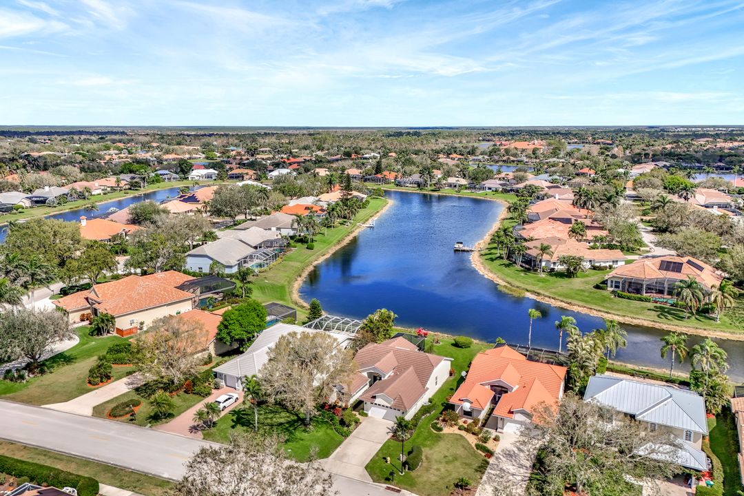 10898 Longshore Way W, Naples, FL 34119