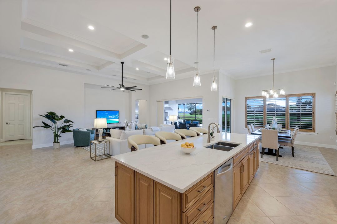 9360 Marble Stone Dr, Naples, FL 34120