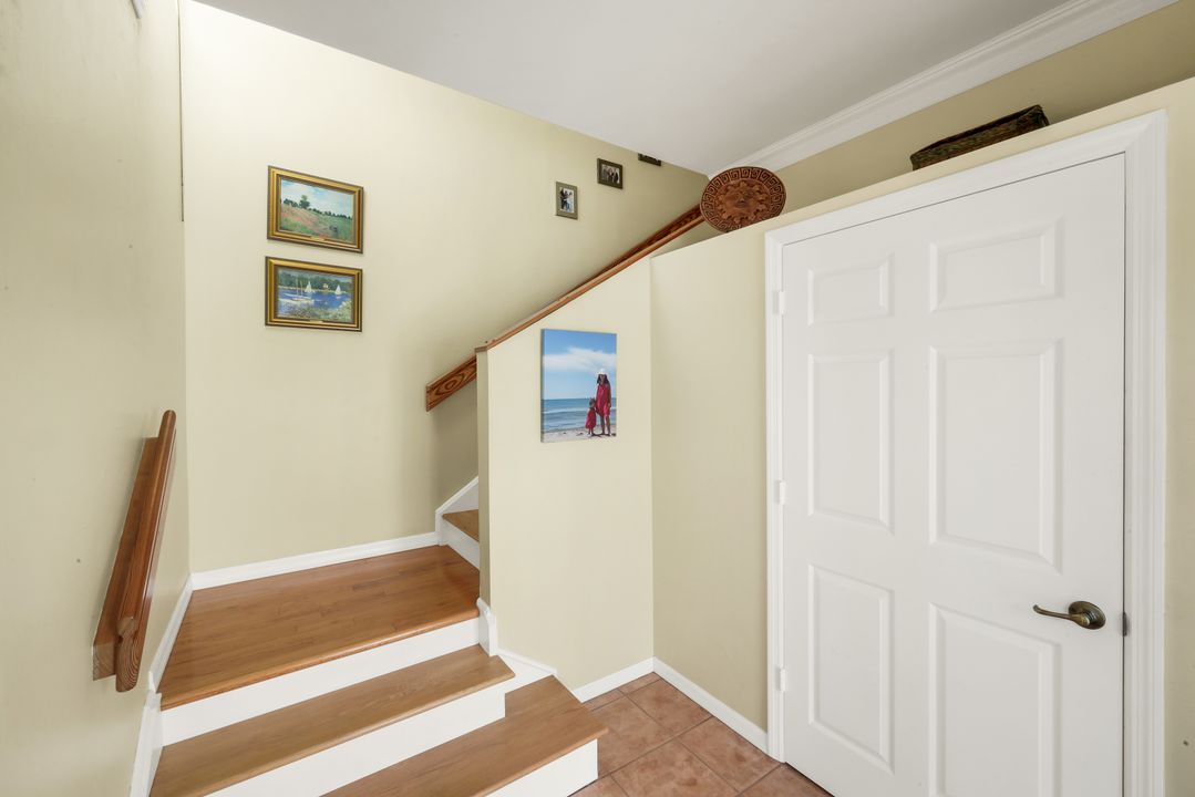 5070 Cedar Springs Dr #203, Naples, FL 34110