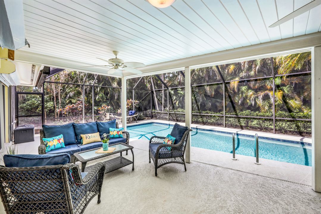 723 Willowhead Dr, Naples, FL 34103