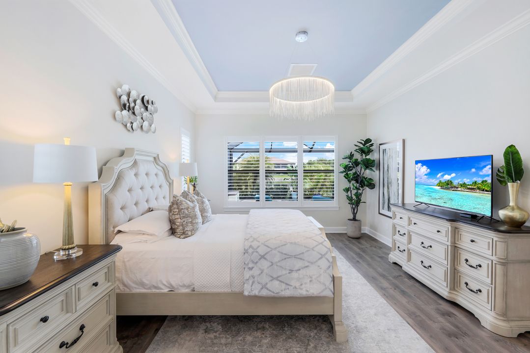 9465 Terresina Dr, Naples, FL 34119