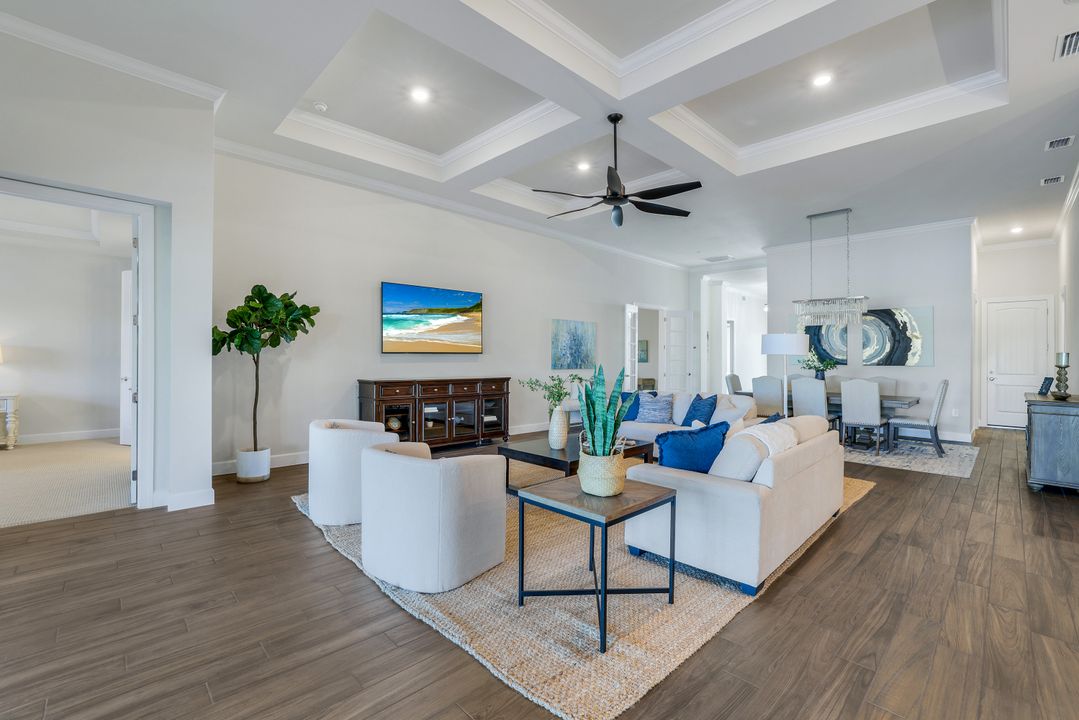 9493 Night Heron Ln, Naples, FL 34120