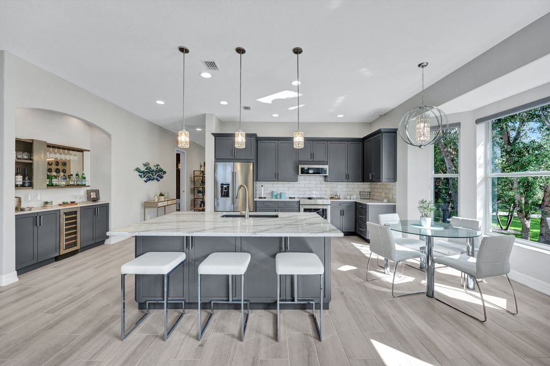 3310 Hamlet Dr #3, Naples, FL 34105