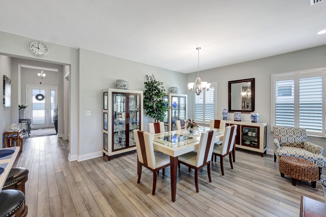 6219 Golden Nettle Dr, Apollo Beach, FL 33572