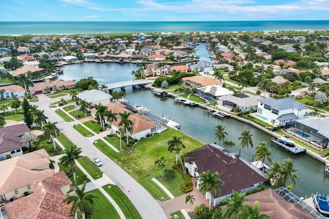 466 Clifton Ct, Marco Island, FL 34145