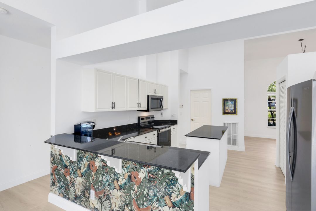 28501 Sombrero Dr, Bonita Springs, FL 34135