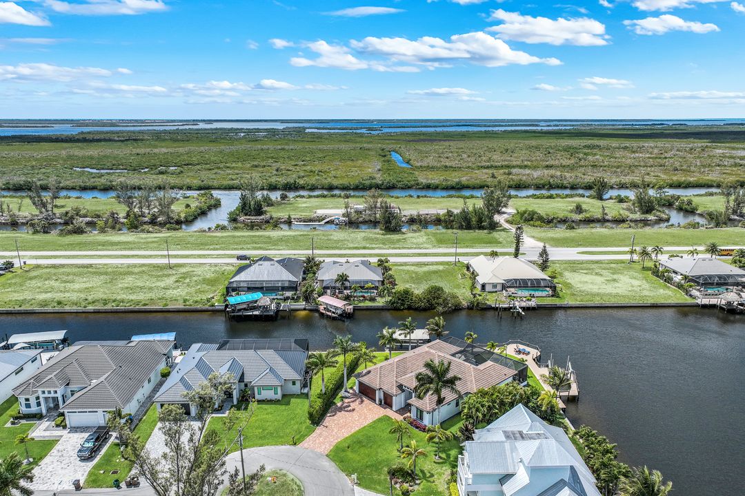 128 NW 39th Ave, Cape Coral, FL 33993