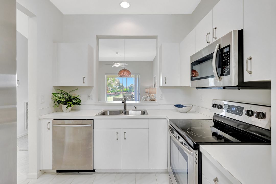 2300 Carrington Ct #203, Naples, FL 34109