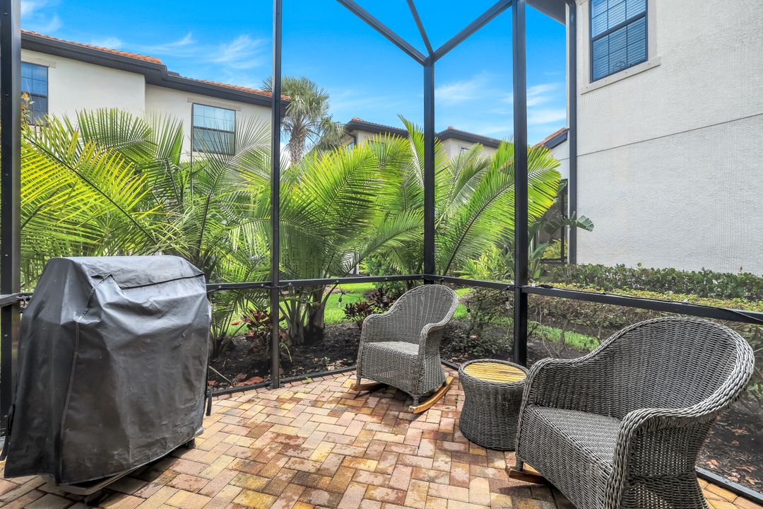 1141 Antaras Ct N, Naples, FL 34113