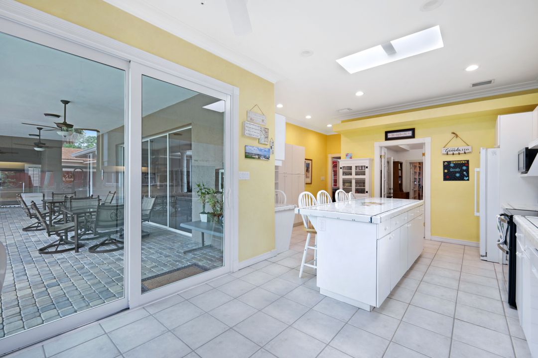 729 Dean Way, Fort Myers, FL 33919