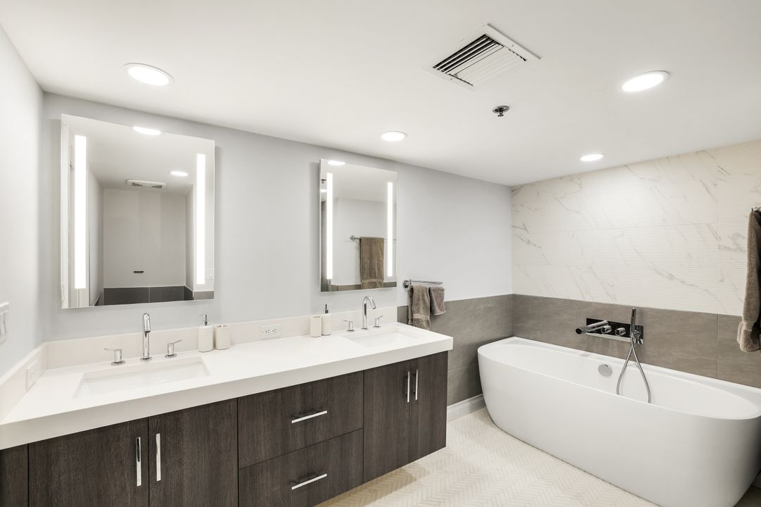 6361 Pelican Bay Blvd #601, Naples, FL 34108