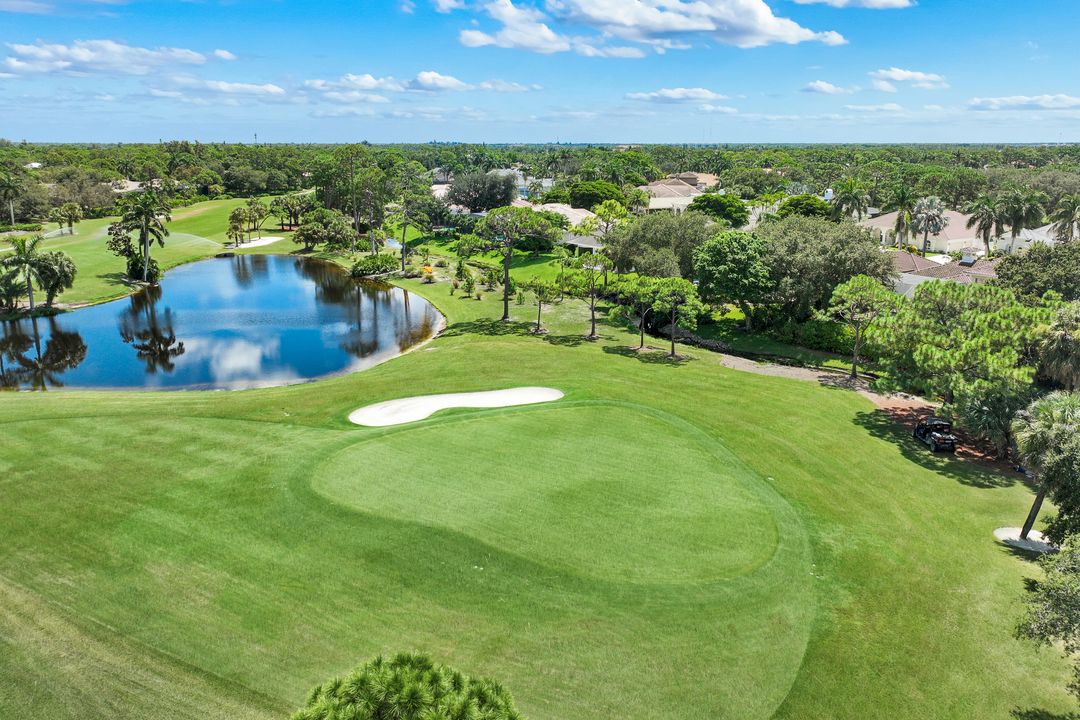 260 Cheshire Way, Naples, FL 34110