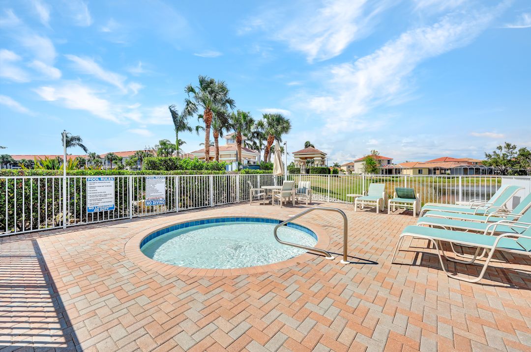 8910 Paseo De Valencia St, Fort Myers, FL 33908