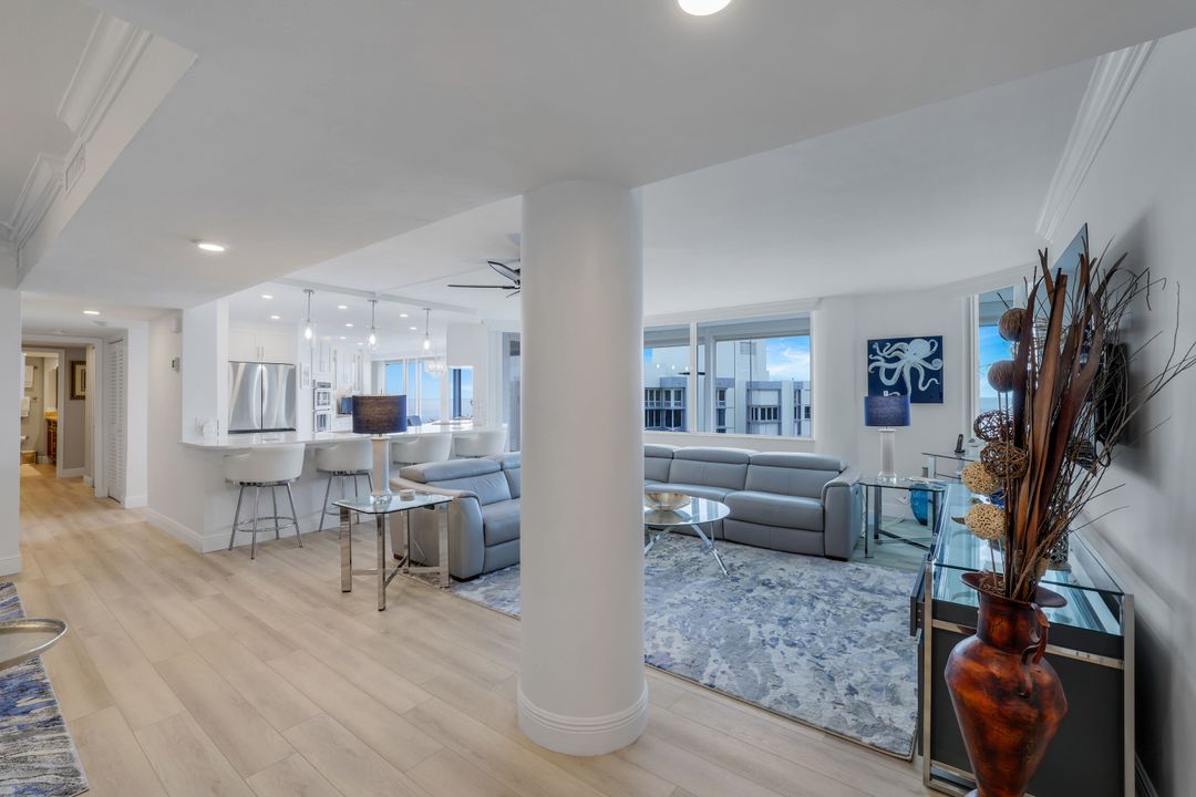 4041 Gulf Shore Blvd N #1705, Naples, FL 34103