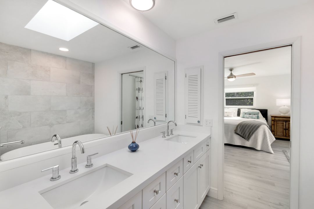1752 Serenity Ln, Sanibel, FL 33957
