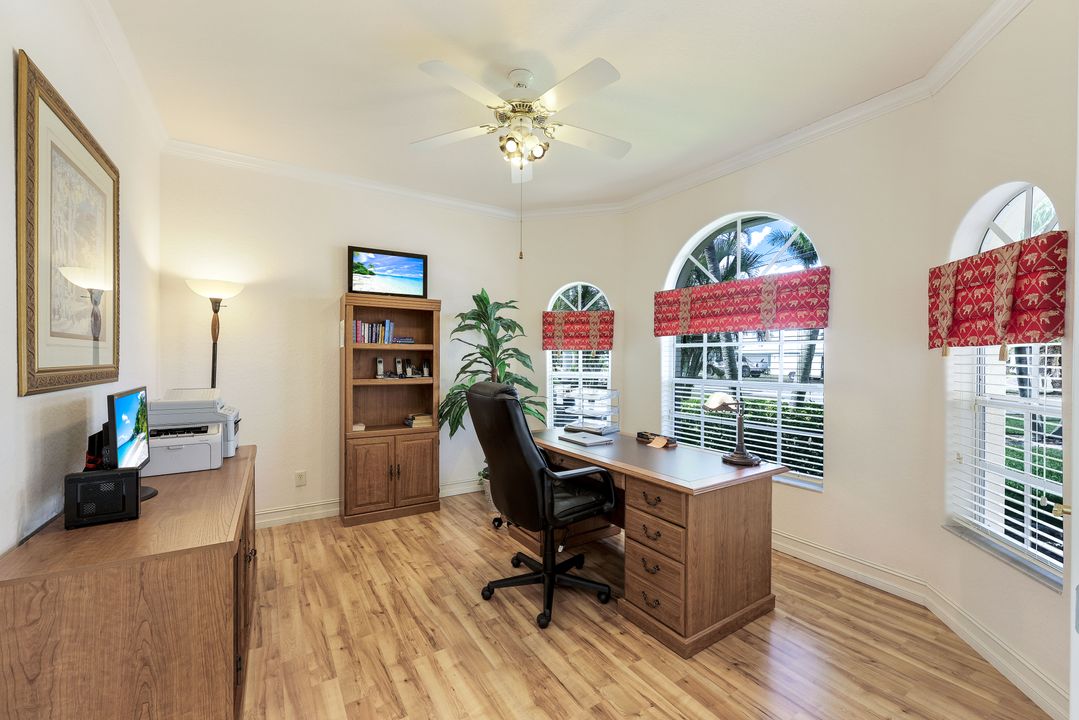 2008 Palaco Grande Pkwy, Cape Coral, FL 33904