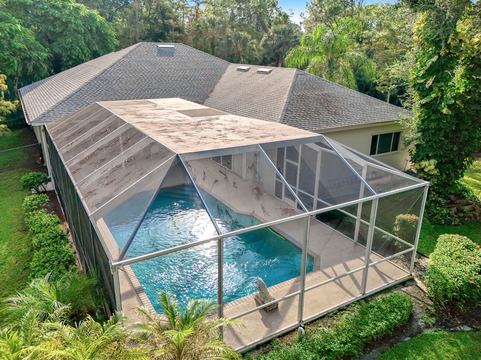 661 27th St NW, Naples, FL 34120