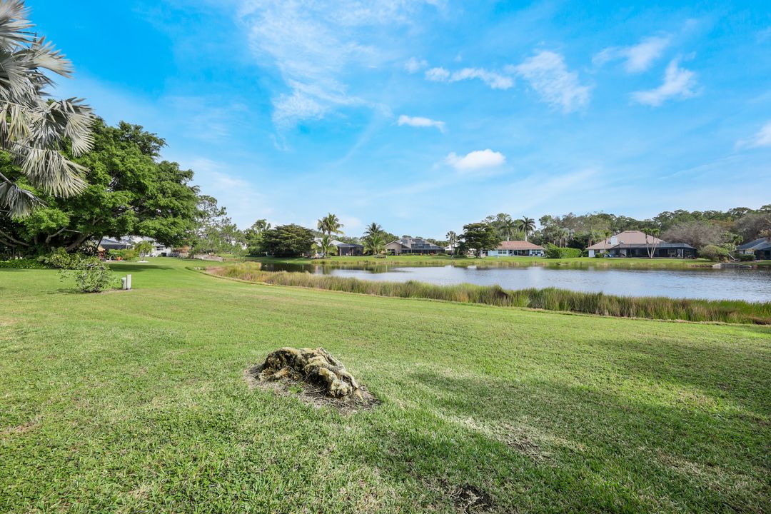 2218 Kings Lake Blvd, Naples, FL 34112