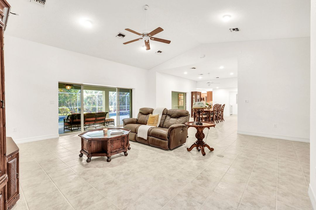 3332 White Blvd, Naples, FL 34117