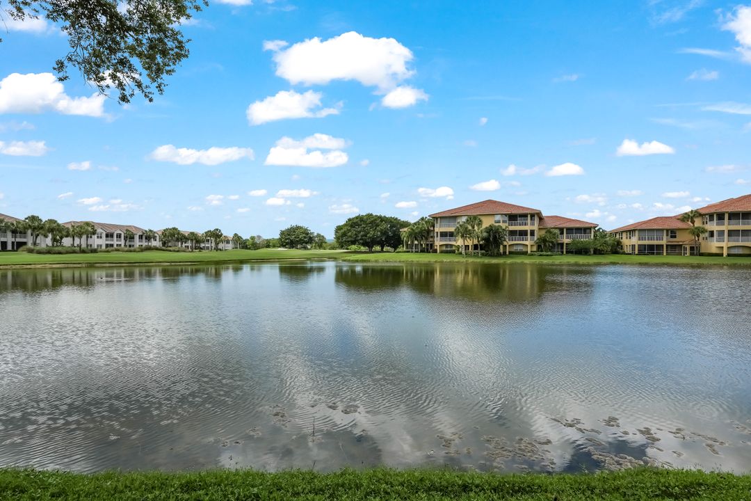 2444 Ravenna Blvd #101, Naples, FL 34109