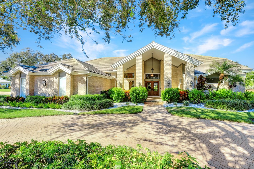 4801 Pond Apple Dr S, Naples, FL 34119