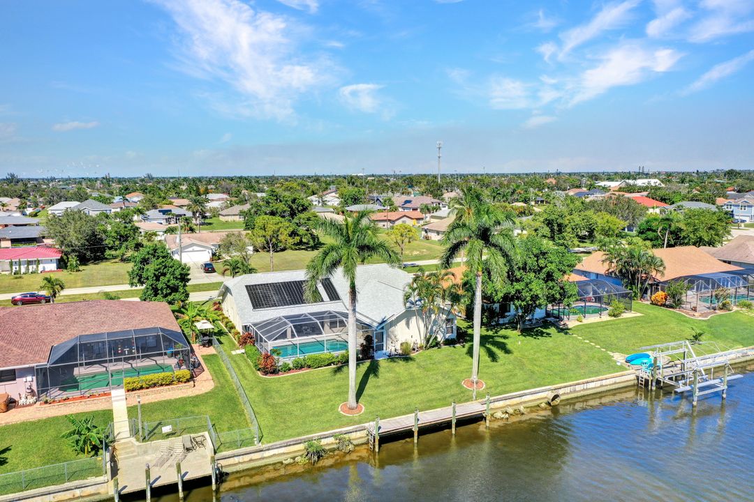 610 Archer Pkwy W, Cape Coral, FL 33904