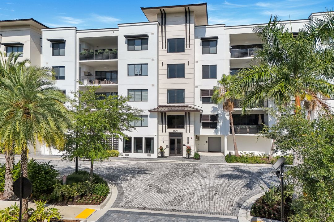 1125 Central Ave #571, Naples, FL 34102