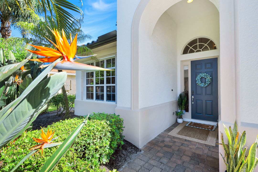 12631 Biscayne Ct, Naples, FL 34105