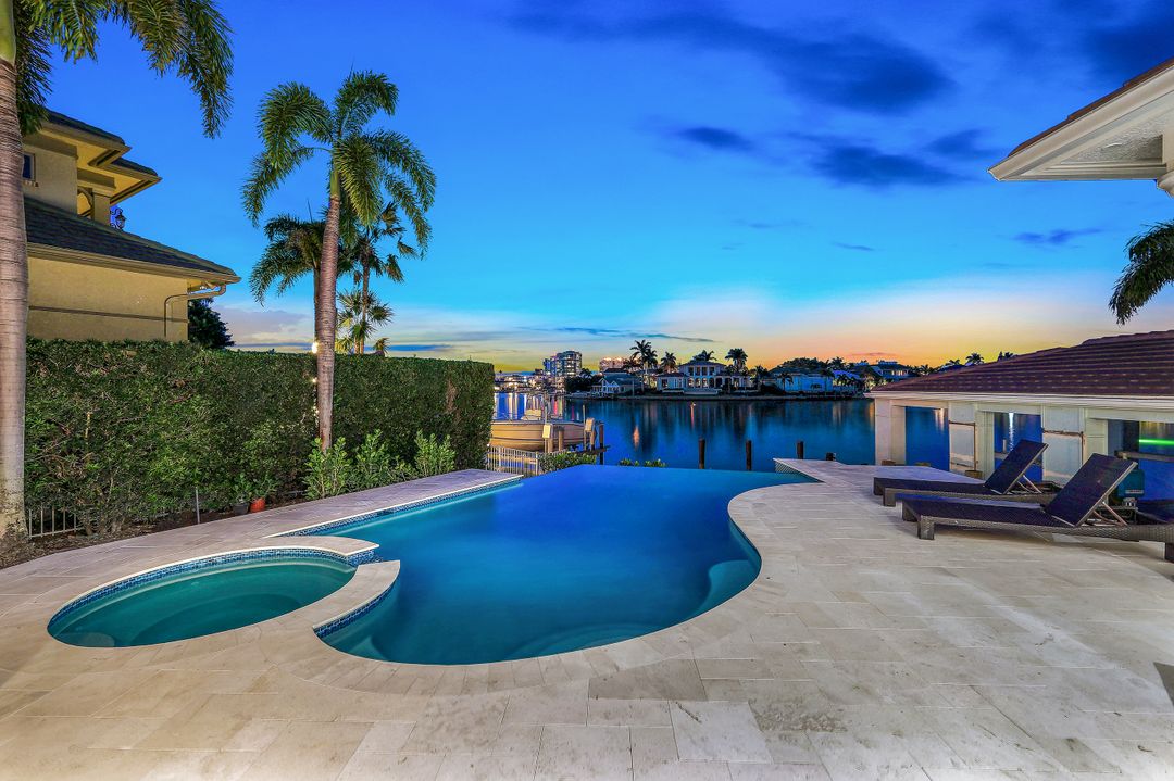 255 Bay Point, Naples, FL 34103
