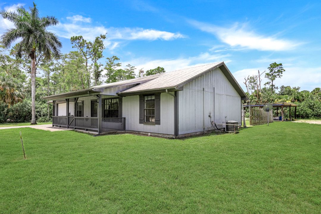 1961 Krape Rd, Naples, FL 34120