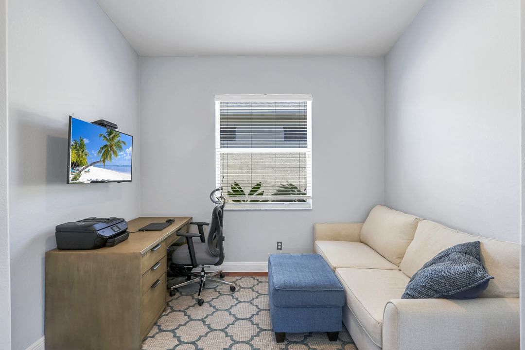 8616 Ibis Cove Cir, Naples, FL 34119