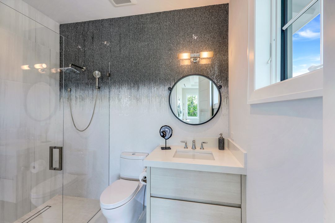 403 Neapolitan Way, Naples, FL 34103