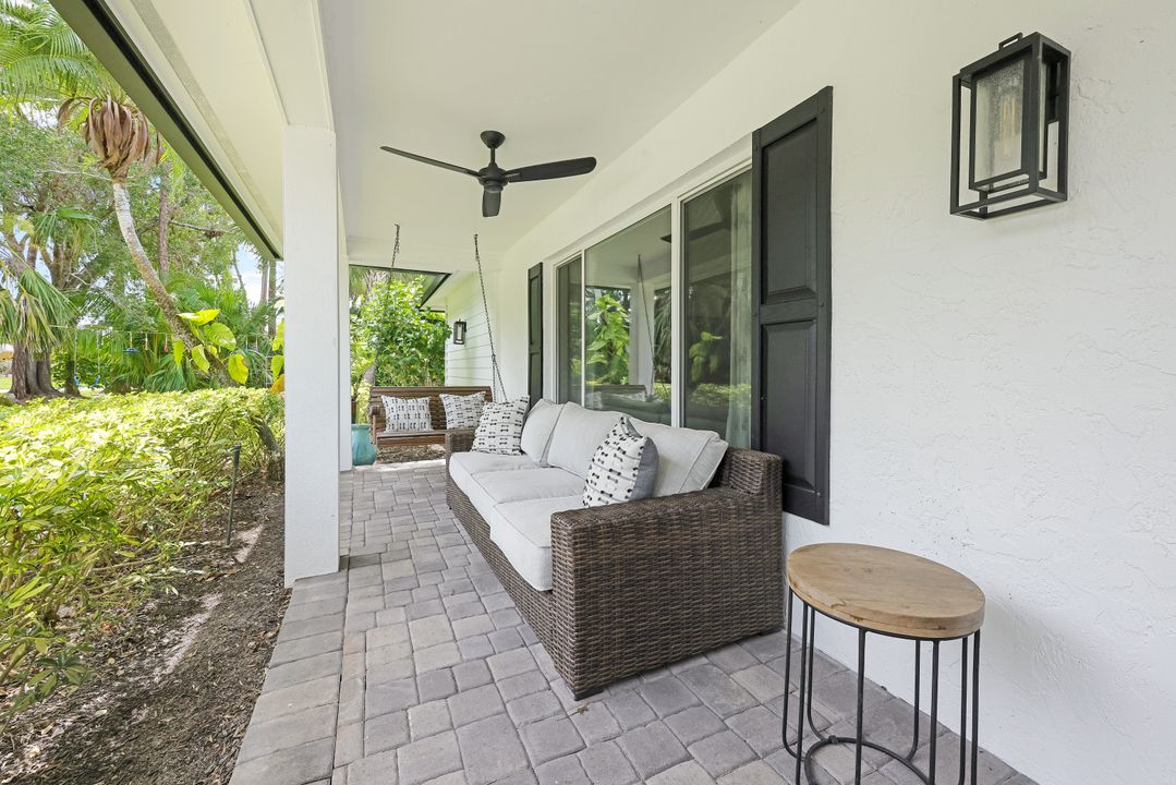9949 Winchester Wood, Naples, FL 34109