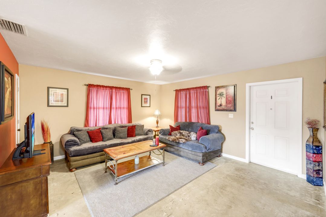 27810 Pension Pl, Bonita Springs, FL 34135