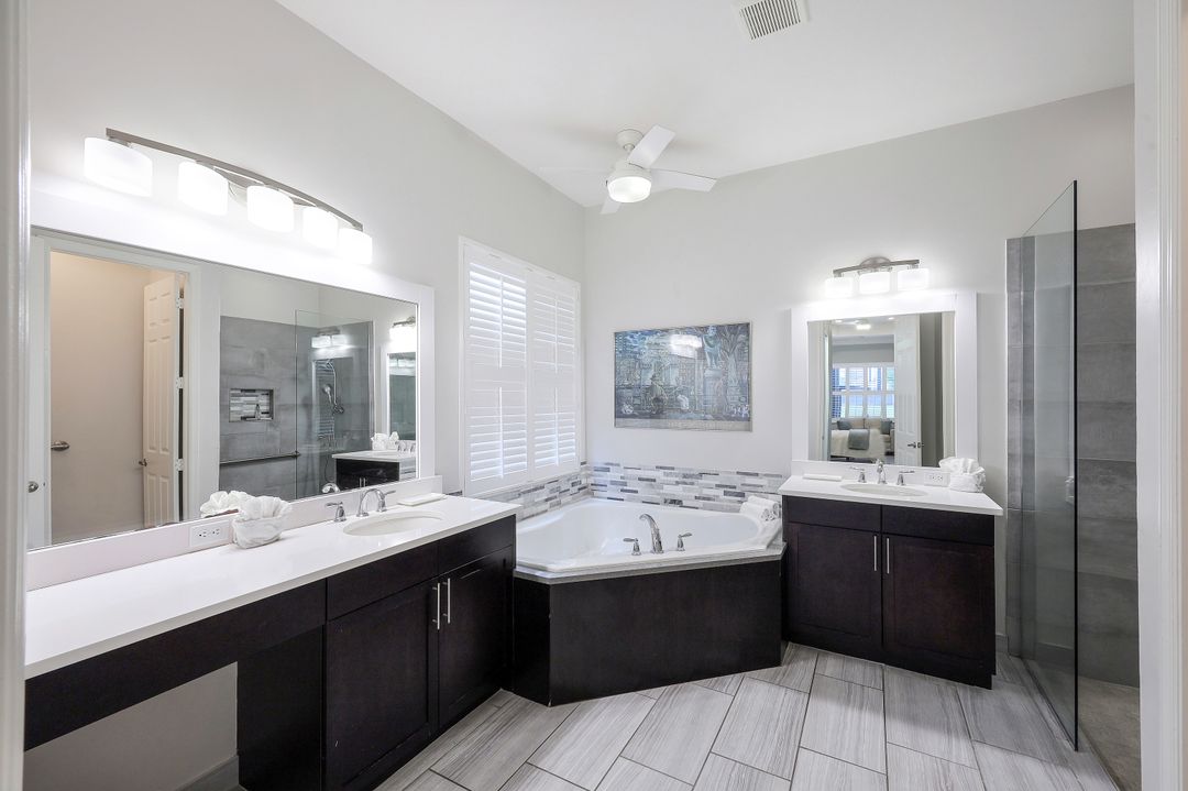 2777 Cinnamon Bay Cir, Naples, FL 34119