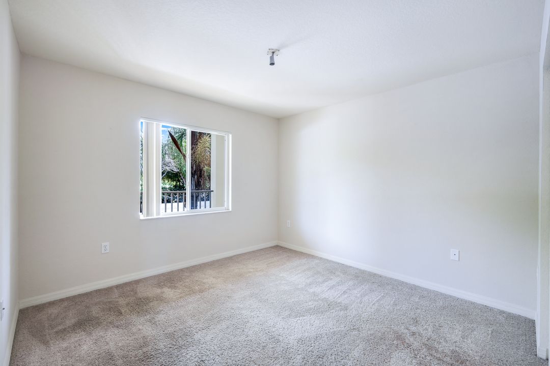 8234 Key Royal Cir #524, Naples, FL 34119