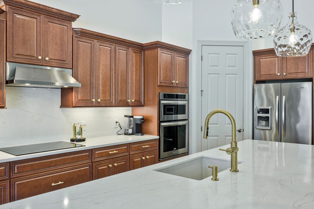 9298 Quarry Dr, Naples, FL 34120