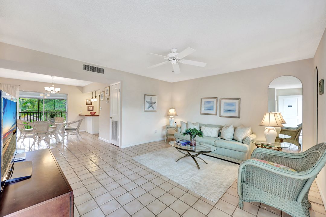 788 Park Shore Dr #E39, Naples, FL 34103
